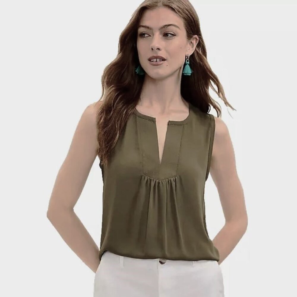 NWT LOFT | Green Split Neck Media Mix Shell Sleeveless Blouse Top | Size Medium